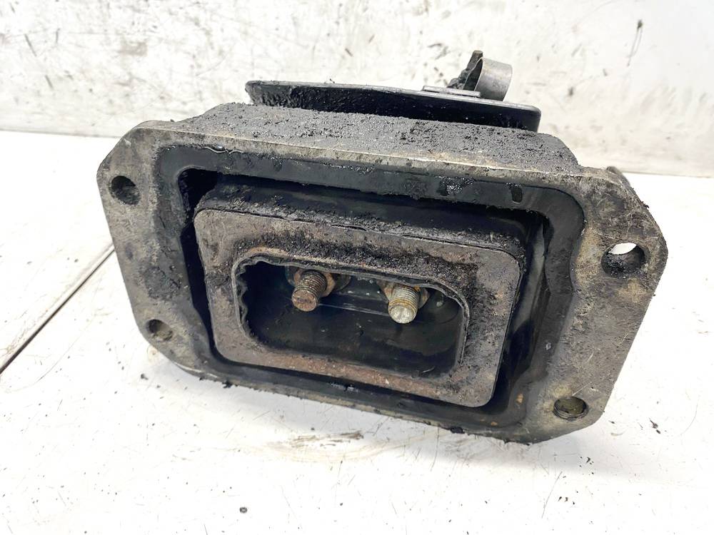 158GB568 Truck - Renault Magnum 2001 Engine Mounting and Transmission Mount (Engine support) - Thumbnail 3