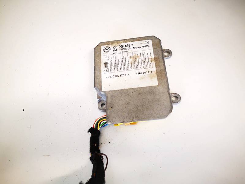 1C0909605K Skoda Roomster 2008 Komputer SRS airbag – moduł sterujący poduszek powietrznych