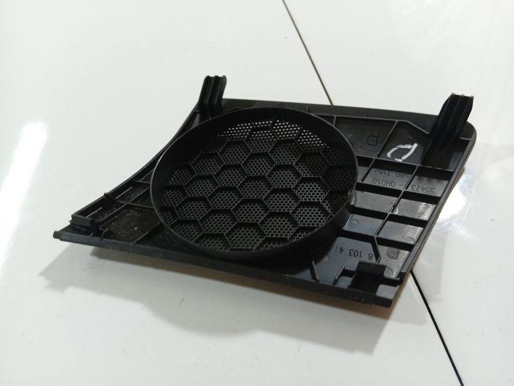 554730H010 Toyota Aygo 2007 Kaiuttimen suojaverkko - EDESSÄ OIKEALLA - Thumbnail 3