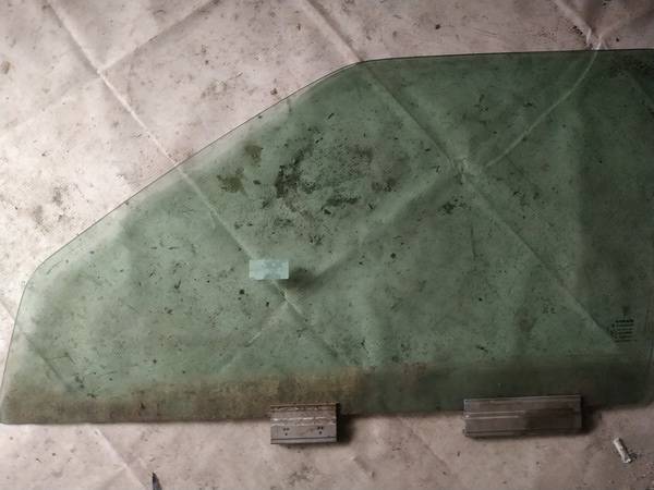 AS2 Volvo V70 1998 Door-Drop Glass - FRONT LEFT