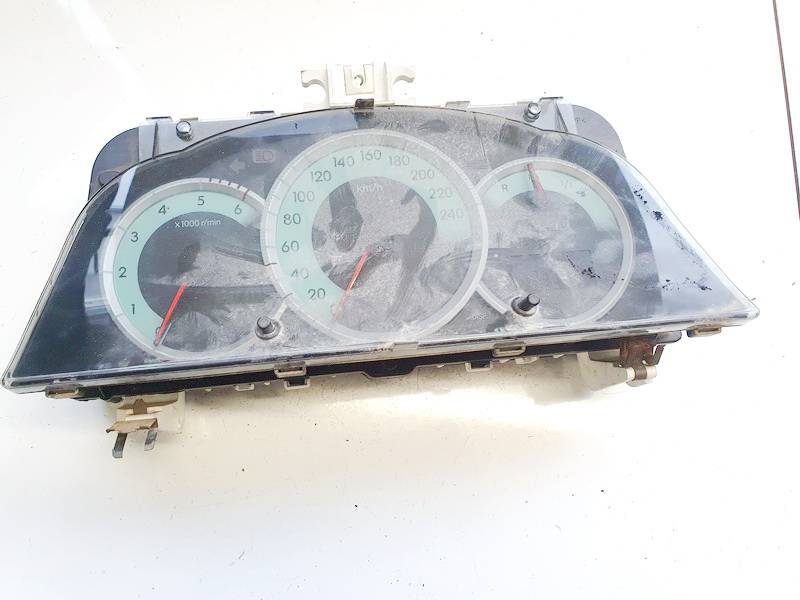 838000F091 Toyota Corolla Verso 2006 COMPTEUR KILOMETRIQUE VITESSE