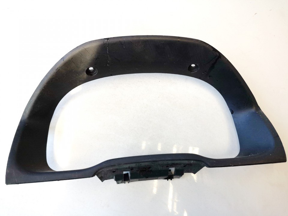 1U1857059A Skoda Octavia 2000 Speedometer Surround Trim