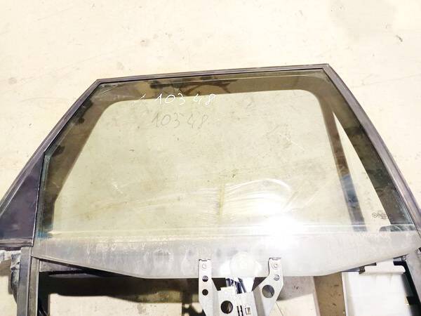 AS2 Audi A4 1998 Oven lasi - TAKANA OIKEALLA