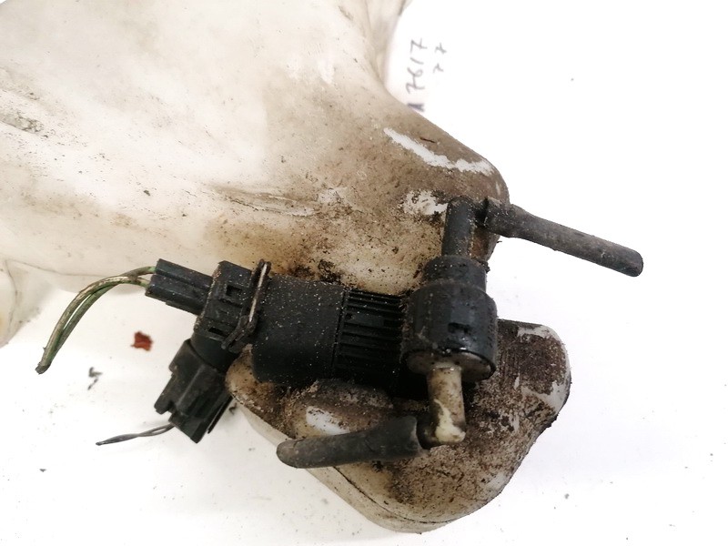 USED USED Windshield Windscreen Washer Pump Jaguar XType 2004 2.0L