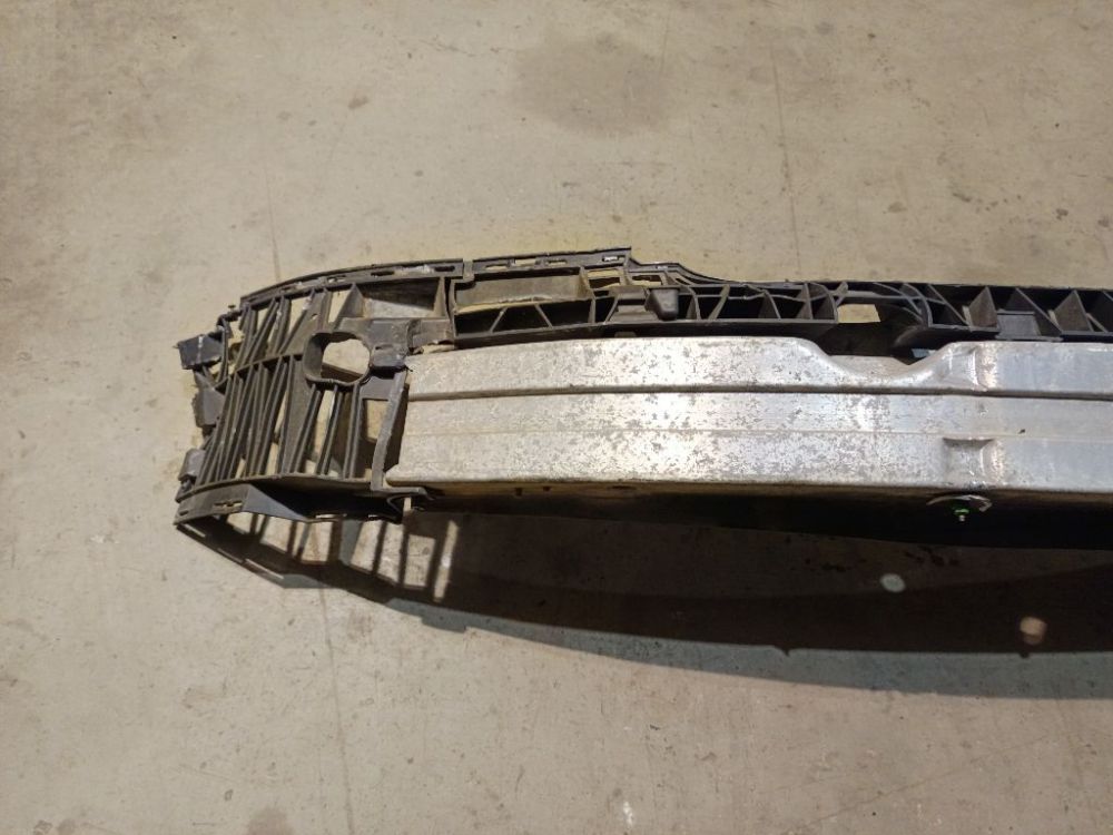 Audi A6 2003 Puskurin poikkipalkki (vahvistus) - EDESSÄ - Thumbnail 2