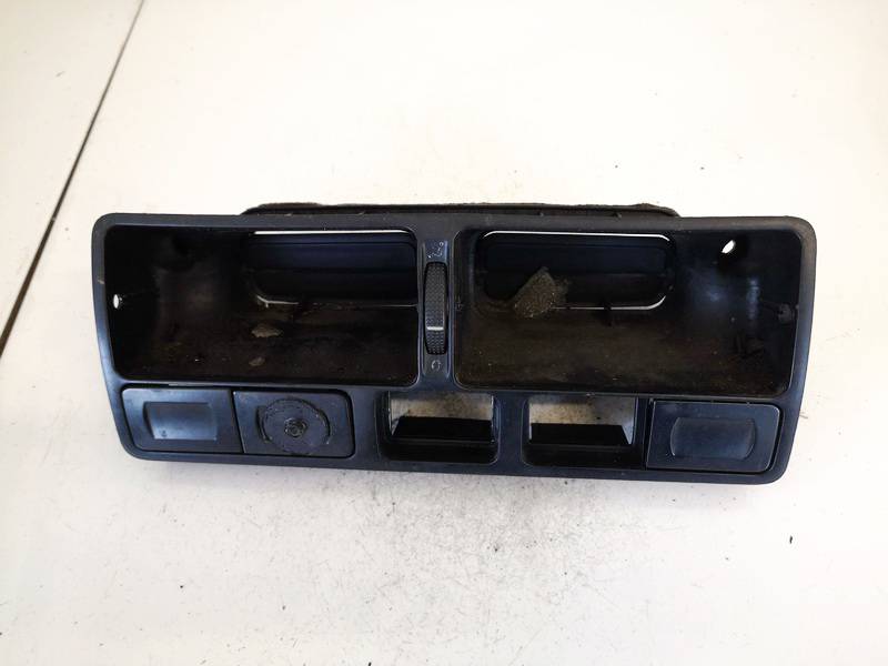 1J0819728C Volkswagen Golf 1998 Dash Vent (Air Vent Grille)