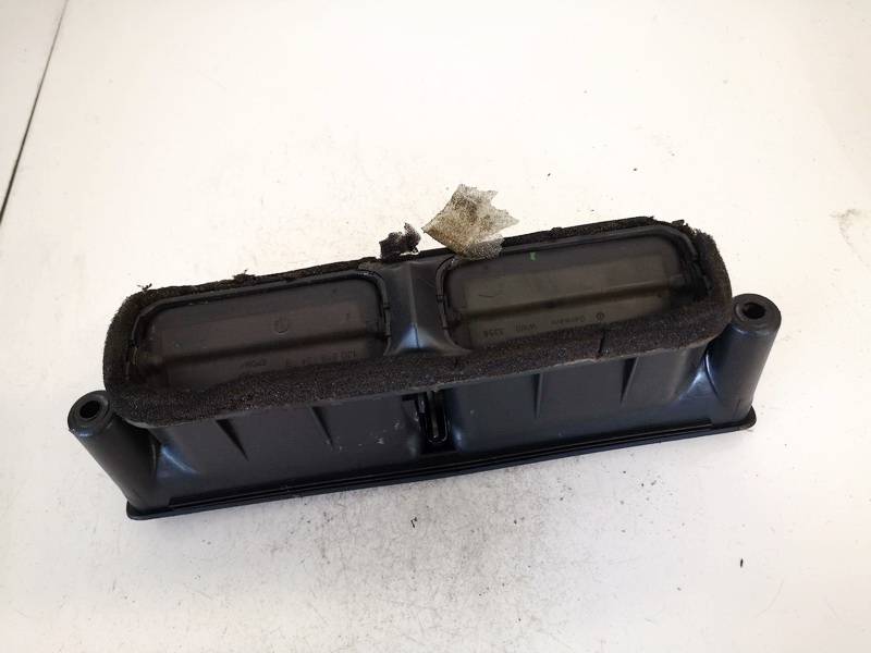 1J0819728C Volkswagen Golf 1998 Rejilla Aireadora - 
Moldura protectora de la rejilla de ventilación lateral del panel - Thumbnail 2