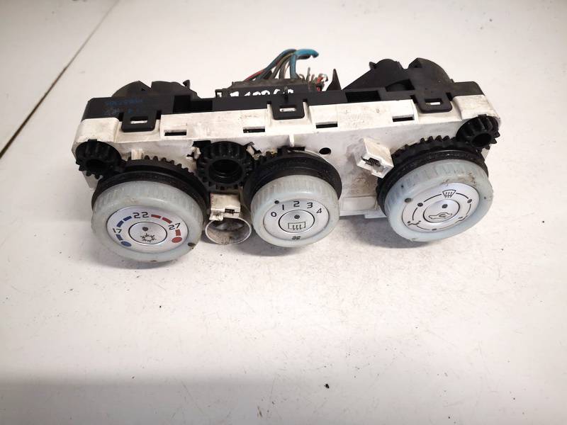 PMN164569 Mitsubishi Colt 2004 Peciuko valdymas