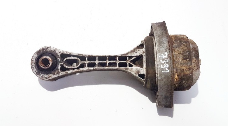 Seat Toledo 2000 Variklio pagalves bei Greiciu dezes pagalves