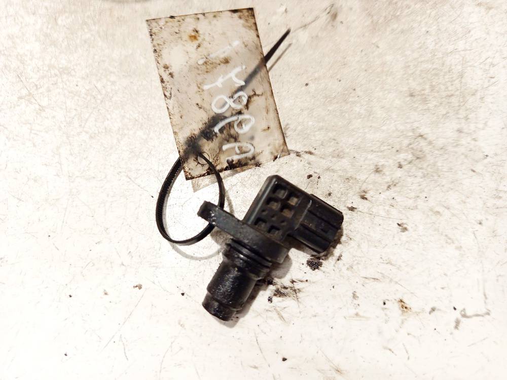 RF7J18230 Mazda 5 2006 Virsutinis holo daviklis