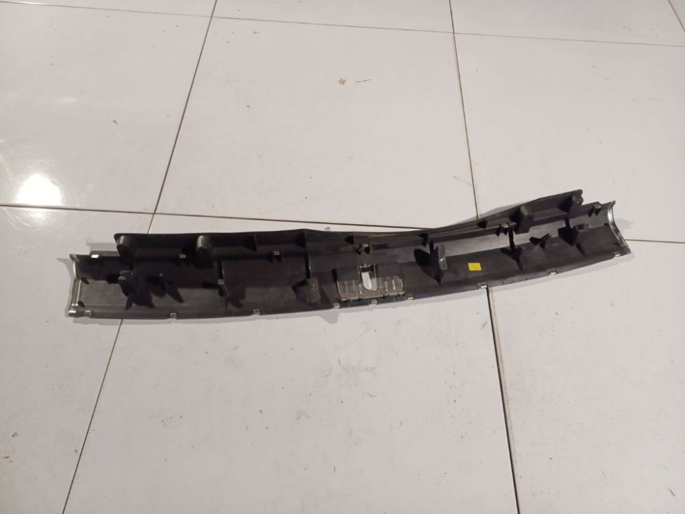 4F9864483 Audi A6 2006 Metal Boot Lip Cover - Thumbnail 2