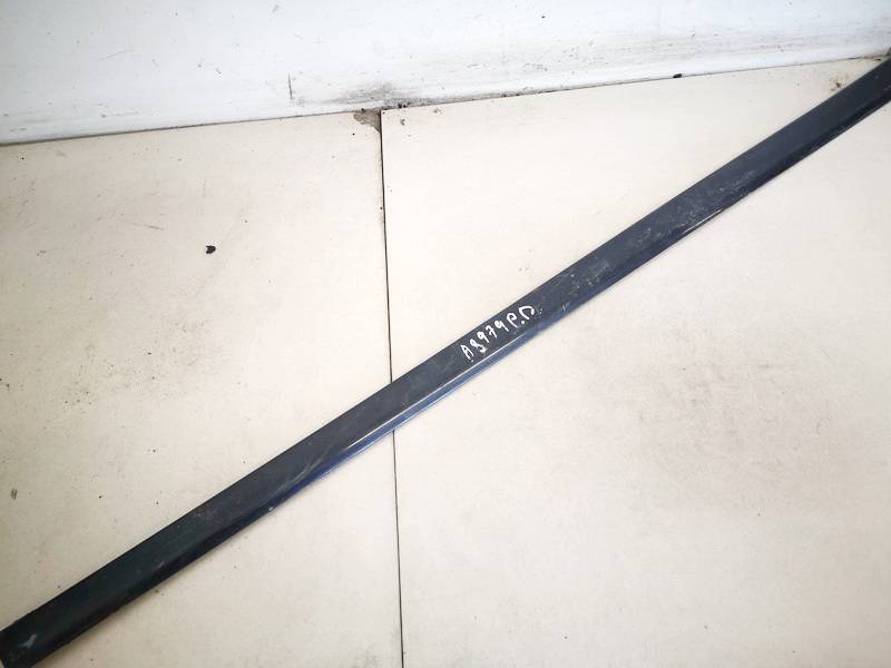 8E0853954 Audi A4 2002 Duru moldingas isorinis P.D.