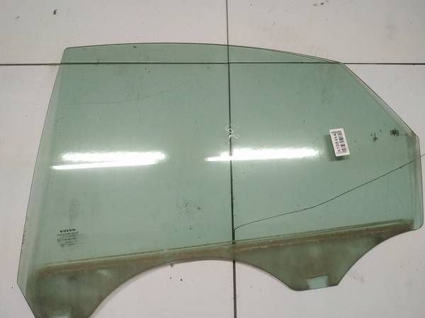 AS2 Volvo S40 2007 Боковое окно - задний левый