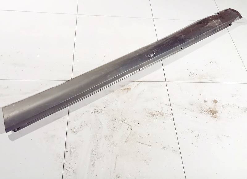 Dodge Magnum 2009 pare-boue latéral gauche - Thumbnail 3