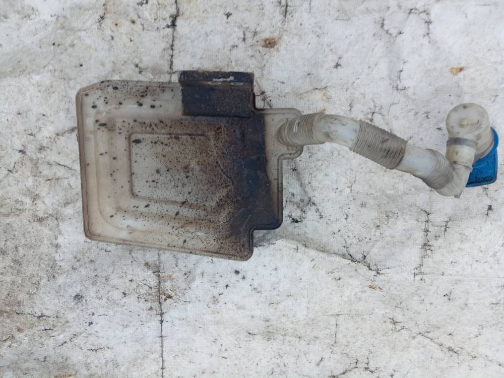 1K0955453 Volkswagen Caddy 2006 Windshield Washer Reservoir tank (WASHER BOTTLE)