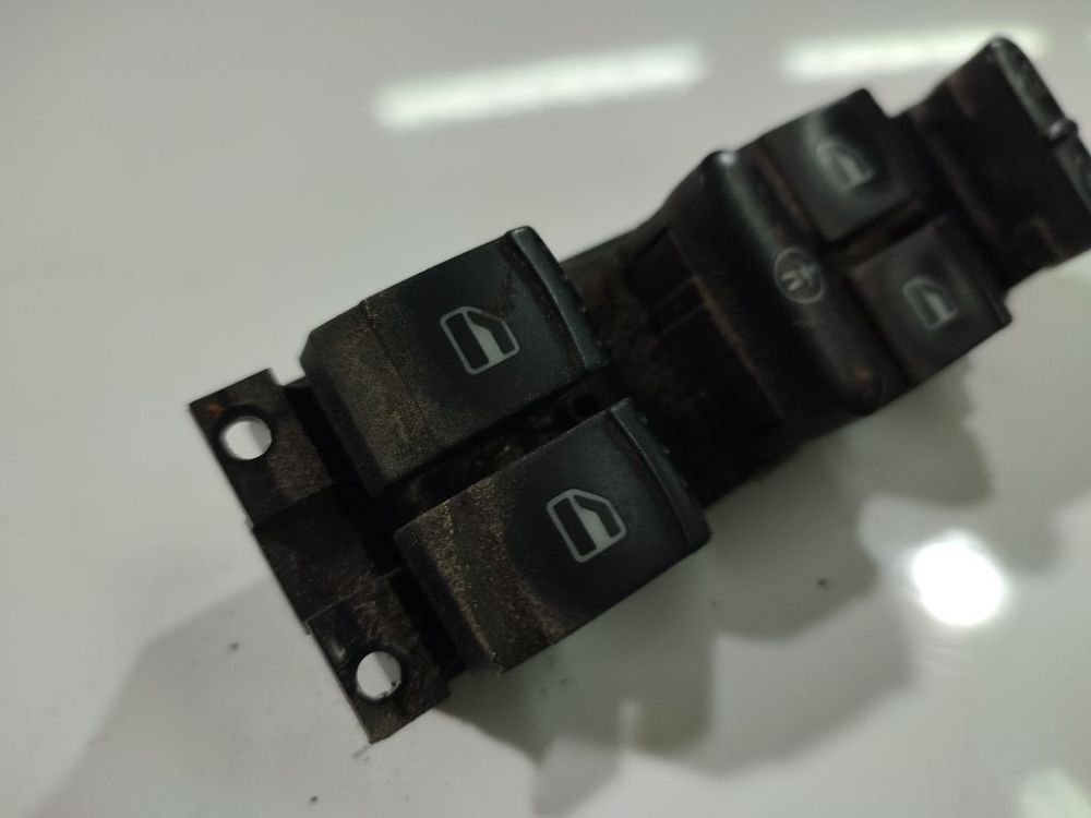 1J4959857B Volkswagen Passat 2001 Power window control (Window Regulator-Window Switch) - Thumbnail 2