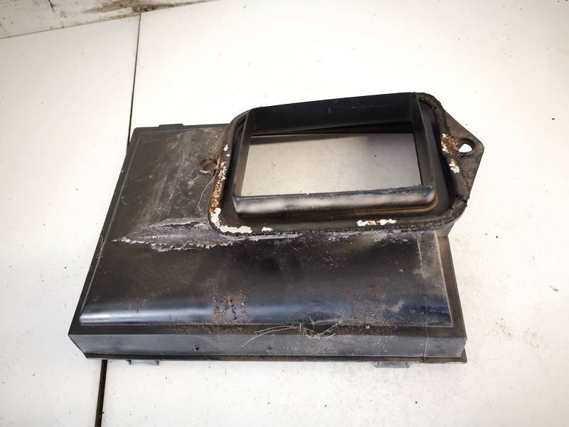 1J1819640B Volkswagen Golf 1998 Air Intake Panel