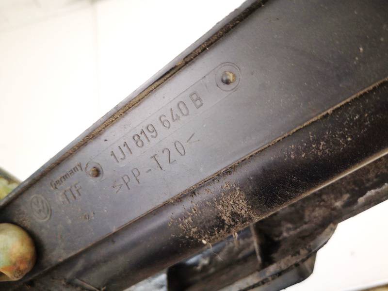 1J1819640B Volkswagen Golf 1998 Air Intake Panel - Thumbnail 3