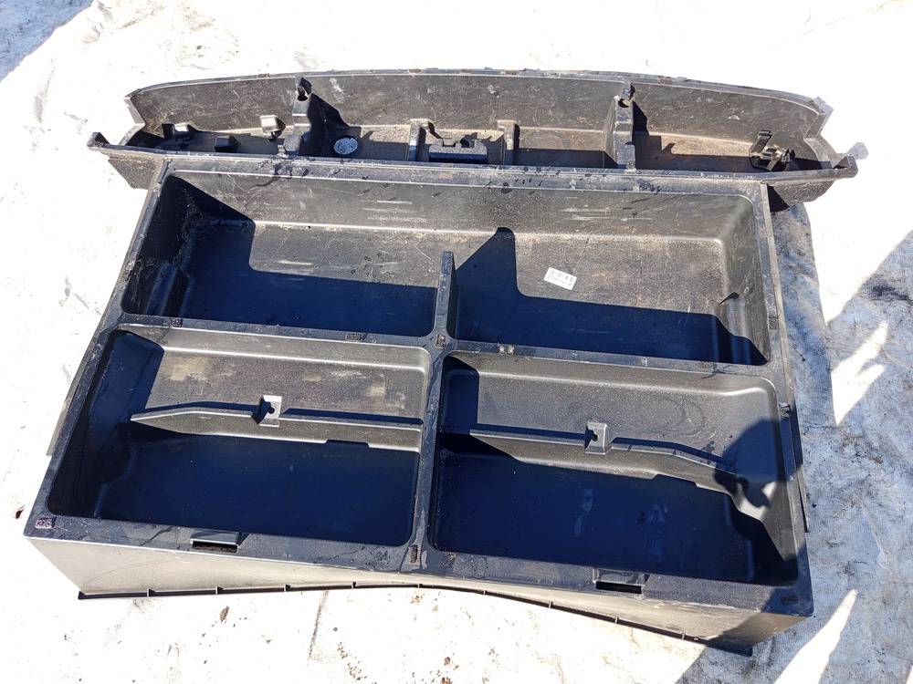 649910F010 Toyota Corolla Verso 2006 Voiture Bagages Capot