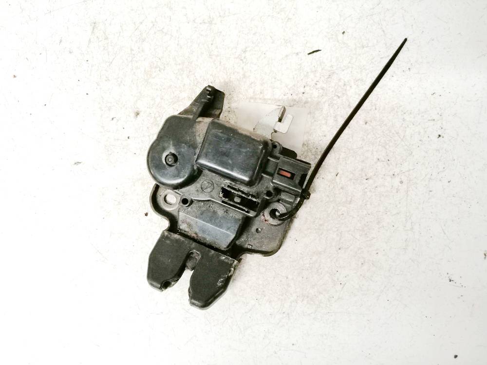 Subaru Legacy 2004 Trunk Lid Lock Latch - REAR - Thumbnail 2