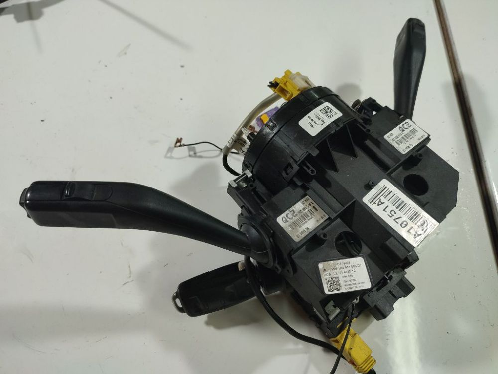 1K0953519A Volkswagen Golf Plus 2006 Turn Indicator and wiper stalk switch