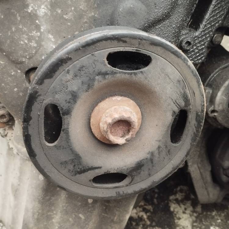 03D105255D Volkswagen Golf 2007 Crankshaft Belt Pulley