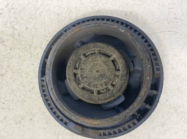 1J0121321B Volkswagen Passat 1999 Engine Coolant Expansion Tank Cap, Radiator Cap, Reservoir cap - Thumbnail 2