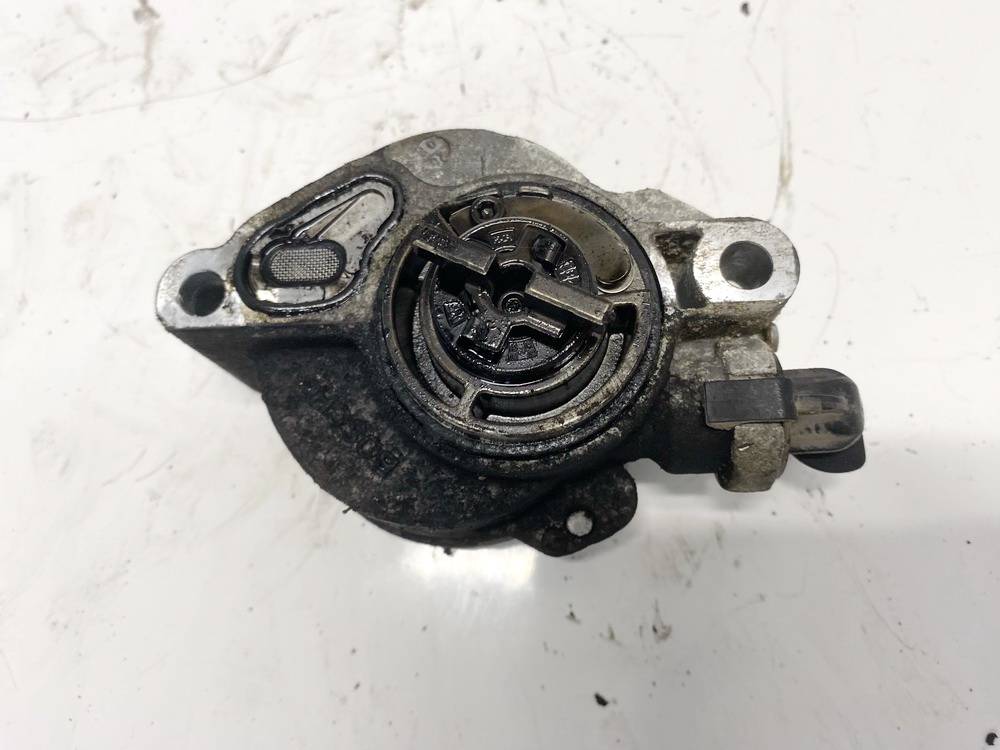 D1563B Citroen C4 2010 Brake Vacuum Pump