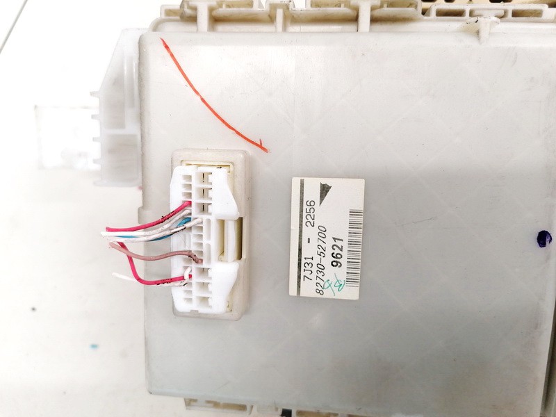 7J312256 Toyota Yaris 2008 Fuse box - Thumbnail 3