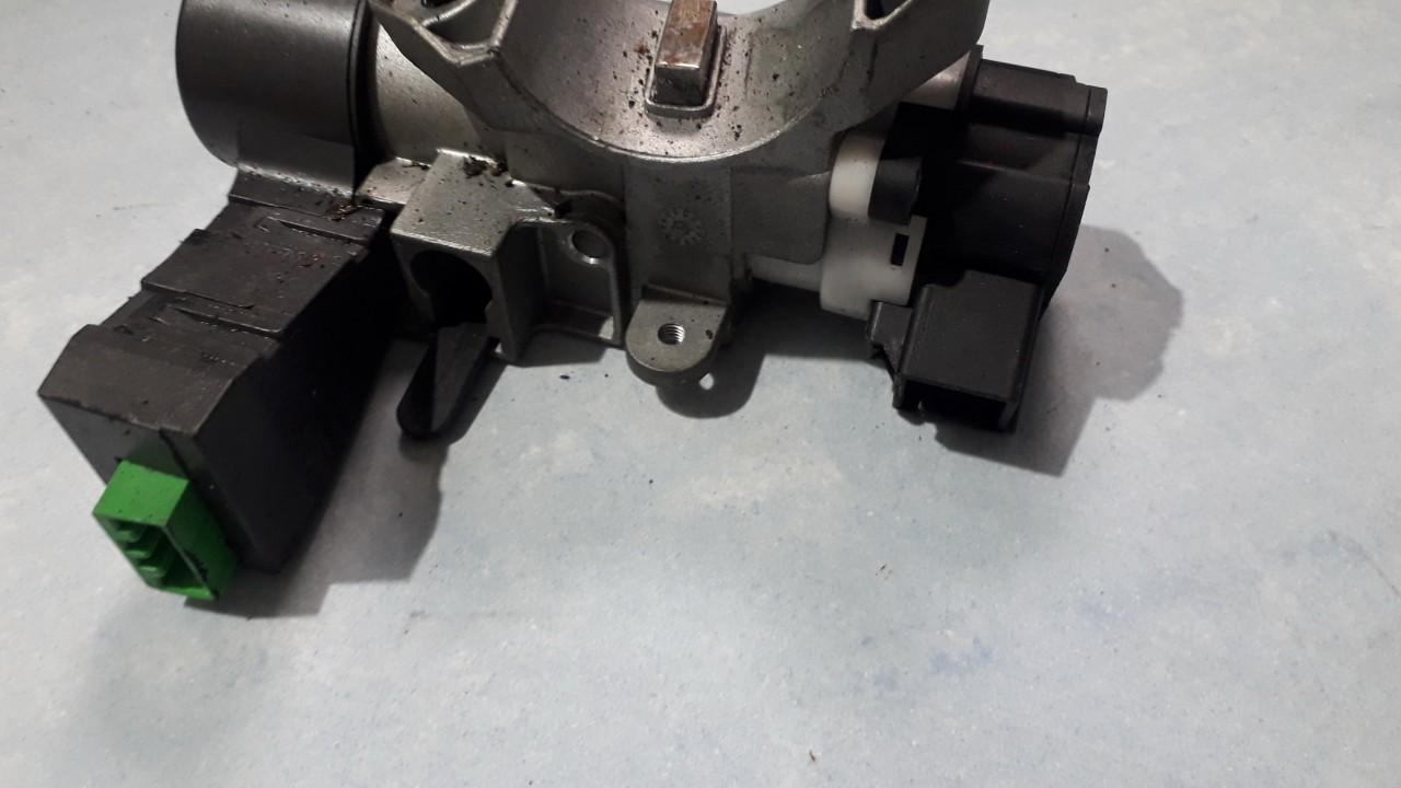 8621509 Volvo XC 90 2007 Uzvedimo spynos kontaktine grupe - Thumbnail 2