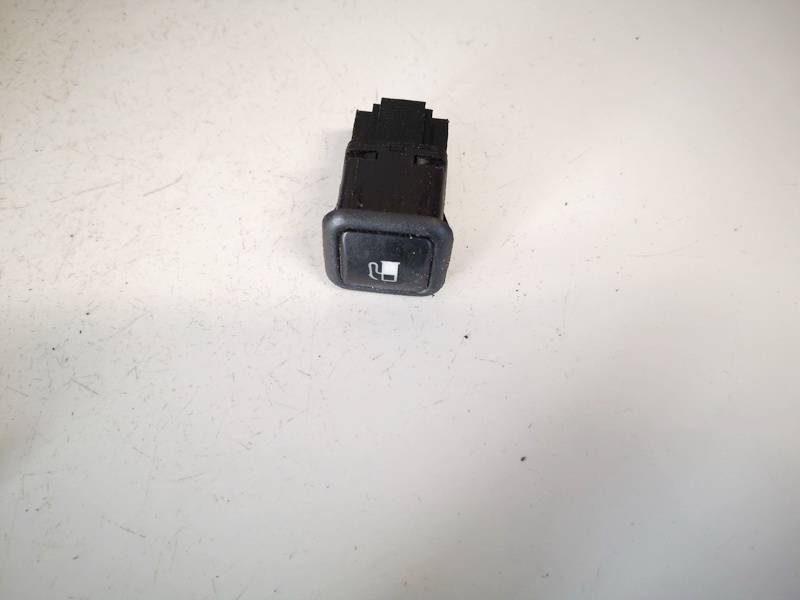 3B0959833A Volkswagen Bora 2000 Fuel Cap Switch (Gas Fuel Door Switch Button)