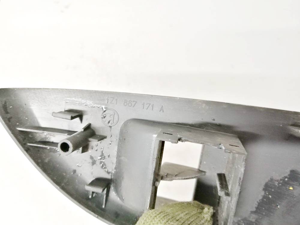 1Z1867171A Skoda Octavia 2006 Window Switch Control Bezel (Trim) - Thumbnail 3