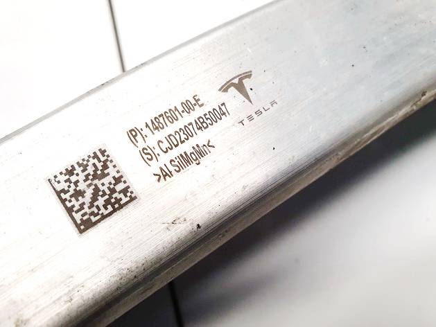 148760100E Tesla Model Y 2023 Bamperio balkis (sutvirtinimas) P. - Thumbnail 3