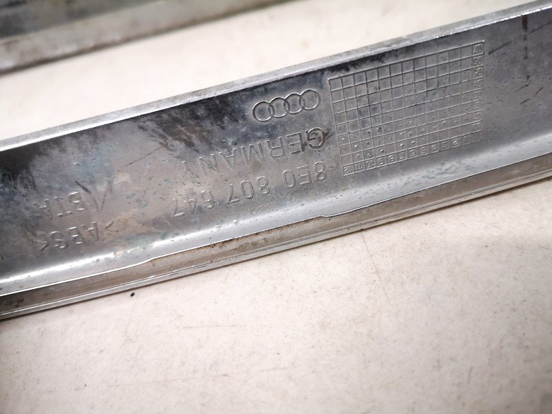 8E0807647 Audi A4 2003 Bumper Grille - FRONT CENTER - Thumbnail 3