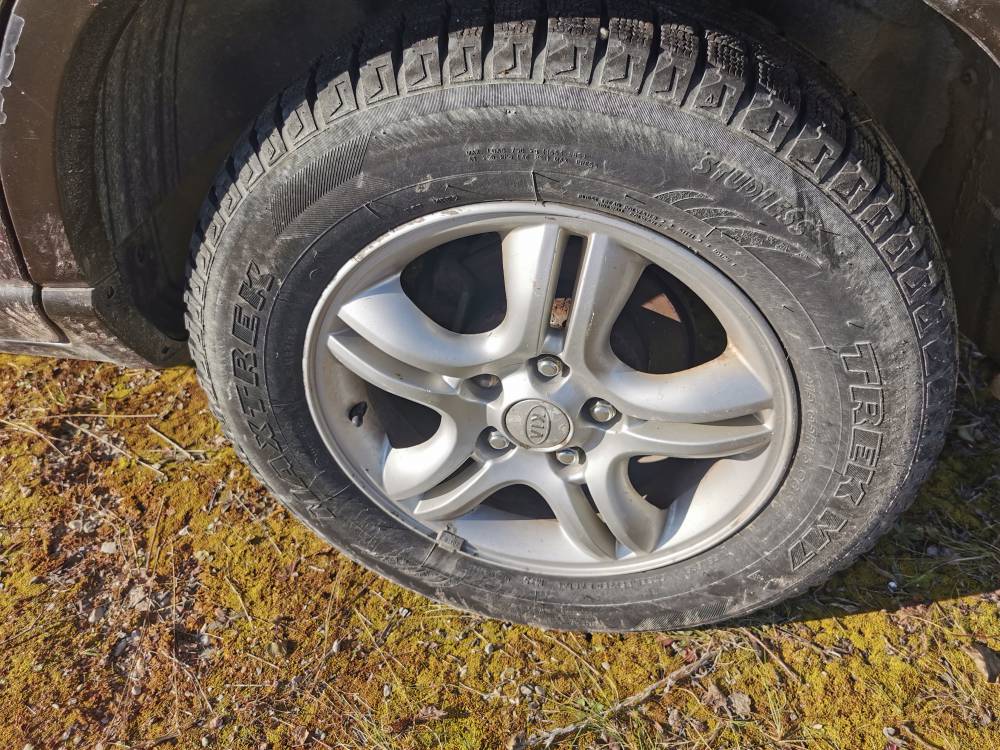 5X114.3 Kia Sportage 2006 Komplet Kół Zimowych R16
