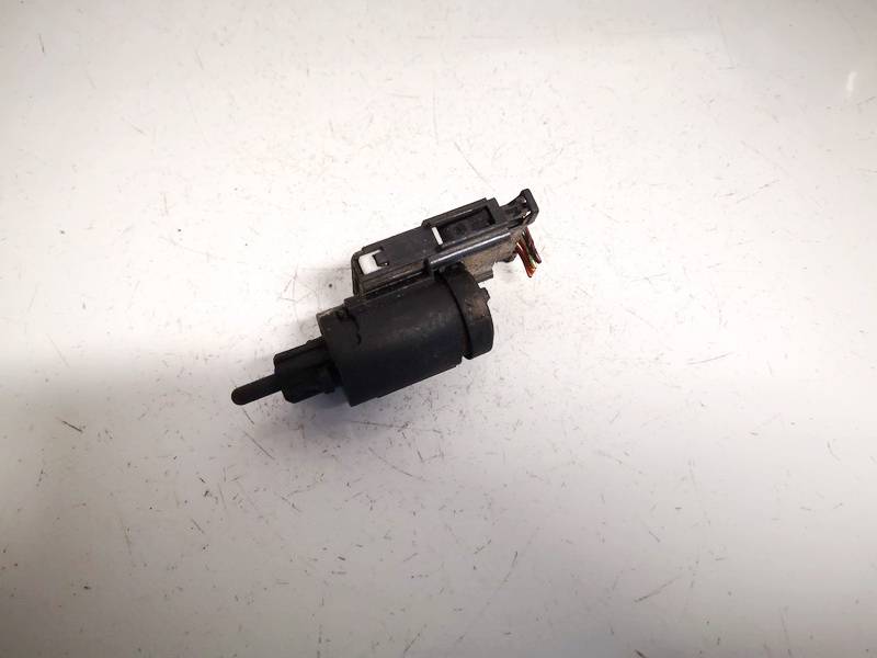 3B0945511C Volkswagen Golf 1998 Stabdziu zibintu daviklis (rele-varlyte) - Thumbnail 2