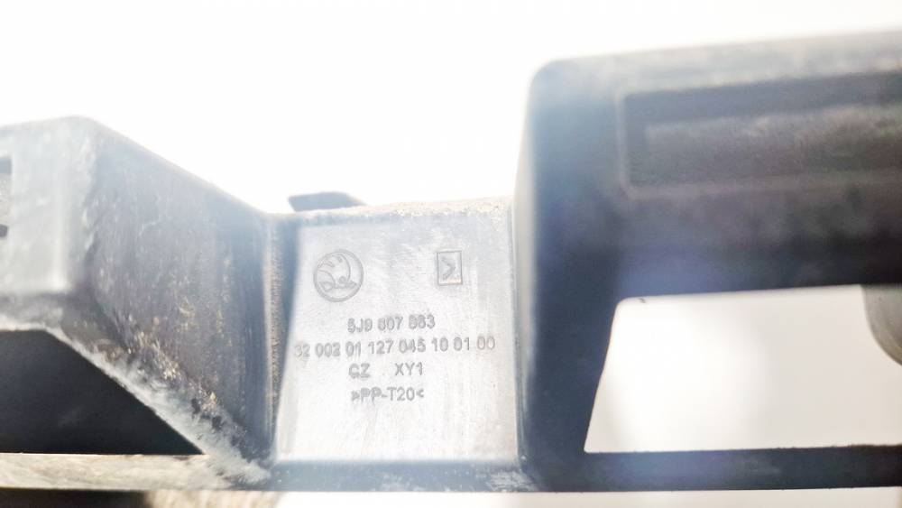 5J9807863 Skoda Fabia 2012 Bumper mounts - REAR - Thumbnail 3