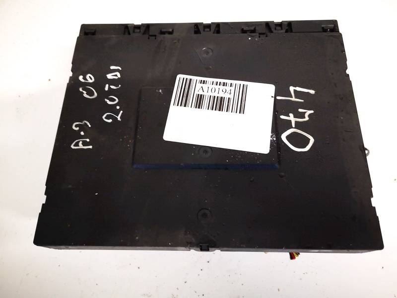 8P0907279F Audi A3 2005 Fuse box - Thumbnail 3