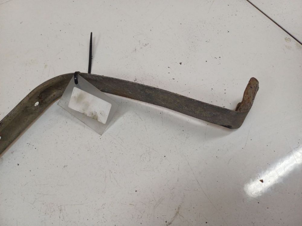 Ford KA 2010 Degvielas tvertnes stiprinājums (degvielas tvertnes josta) - Thumbnail 3