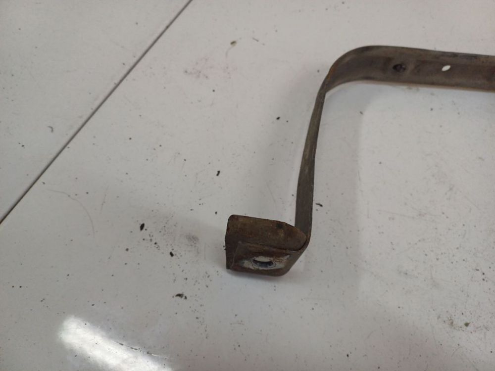 Ford KA 2010 Degvielas tvertnes stiprinājums (degvielas tvertnes josta) - Thumbnail 4