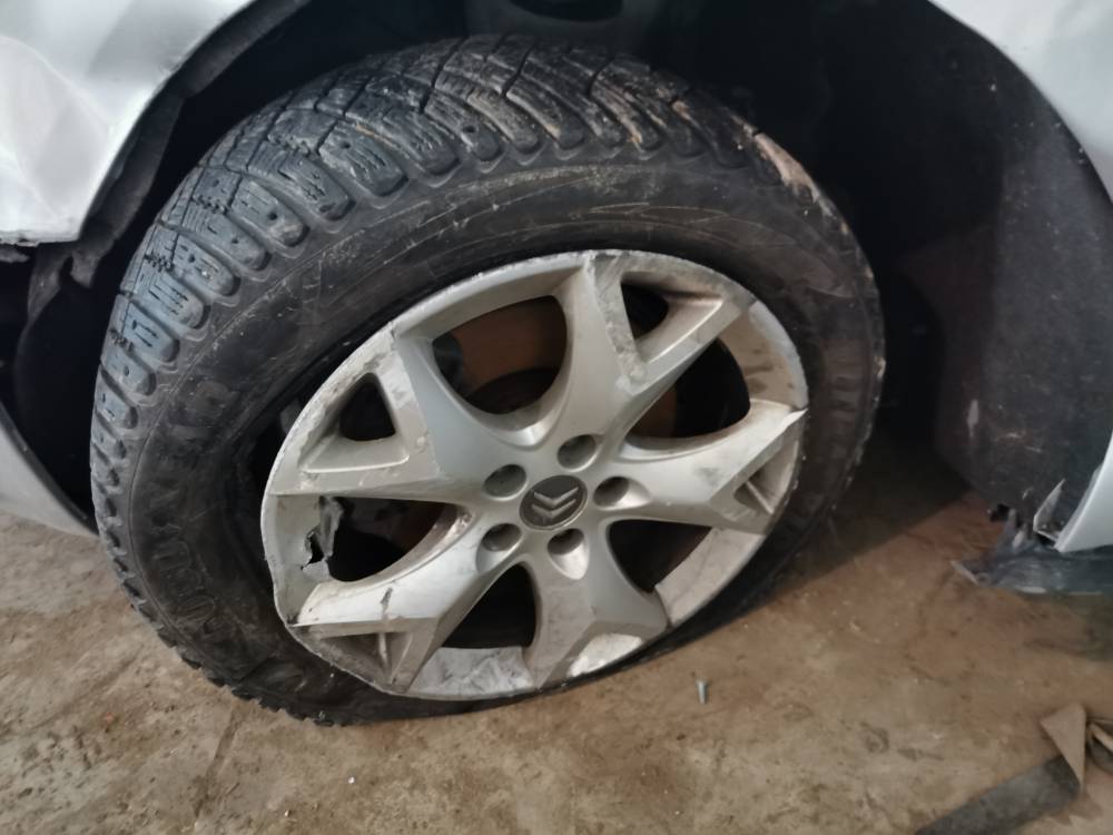 5X108 Citroen C5 2008 Räder-Kit R17 - Thumbnail 4