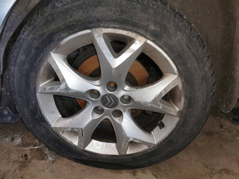 5X108 Citroen C5 2008 Räder-Kit R17 - Thumbnail 3