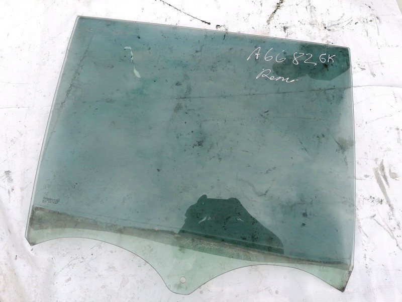 Renault Espace 2004 Durvju stikls - AIZMUGURE PA KREISI