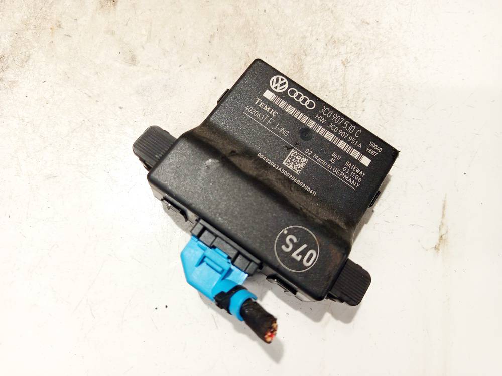 3C0907530C Volkswagen Passat 2006 Door control relay (DOOR CONTROL UNIT MODULE ECU )