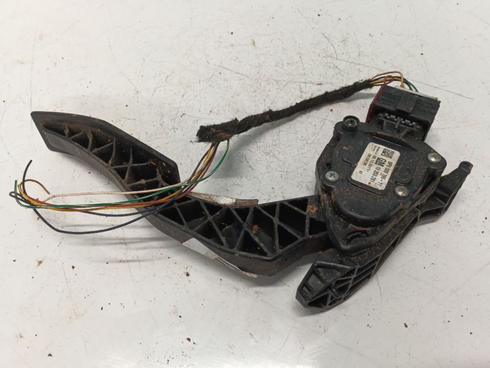 110011 Chevrolet Orlando 2011 Accelerator throttle pedal (potentiometer) - Thumbnail 2