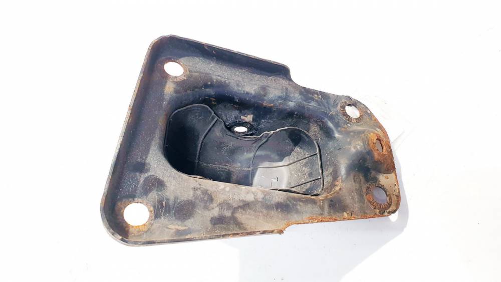 1K0505130J Skoda Octavia 2011 Beam bracket (subframe ) - REAR RIGHT - Thumbnail 3