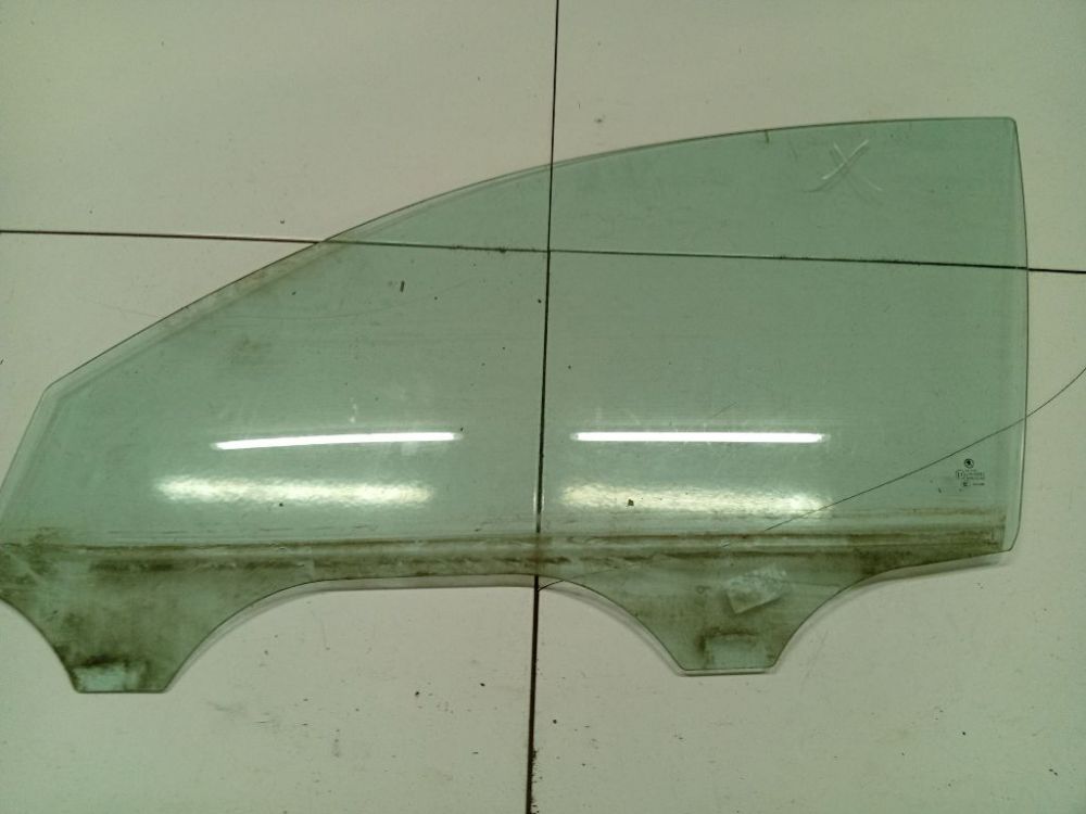 AS2 Volkswagen Passat 1999 Door-Drop Glass - FRONT LEFT