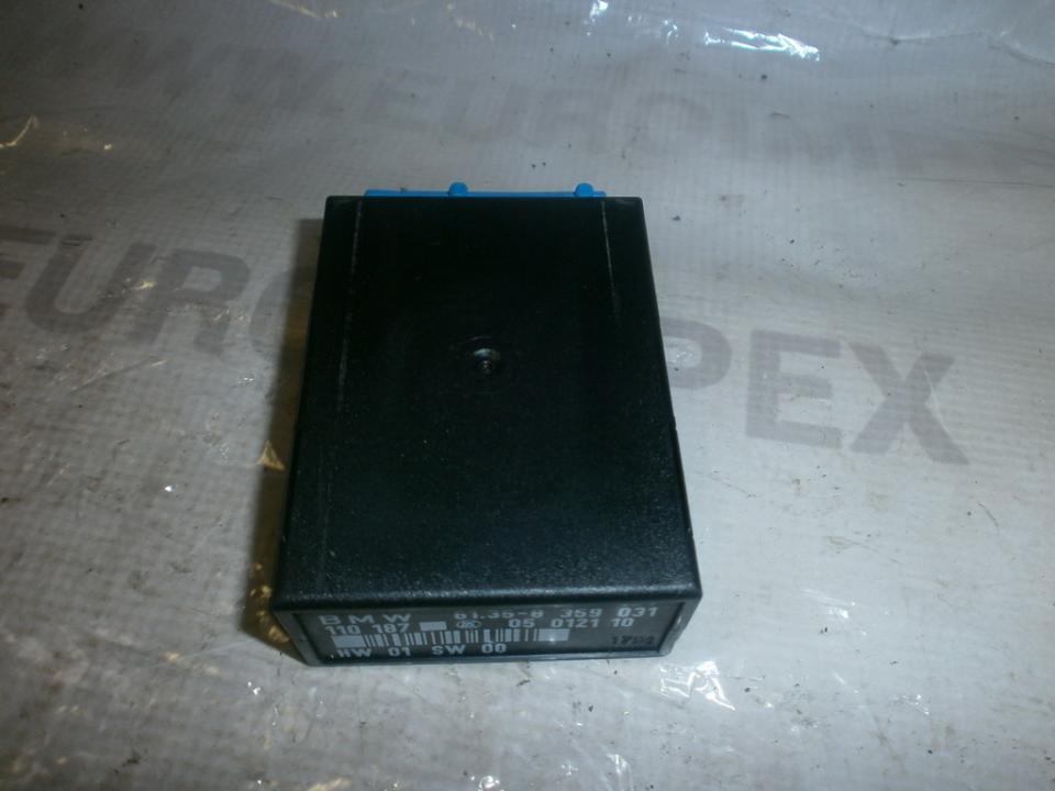 61358353099 BMW 3-Series 1994 Kiti kompiuteriai