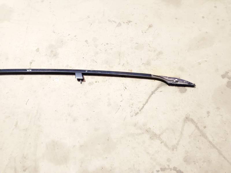 Volkswagen Passat 2006 Dachreling Linke - Thumbnail 3