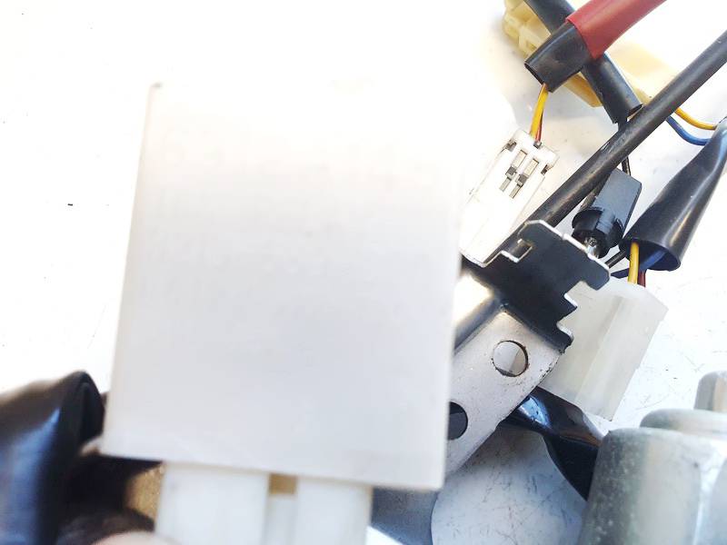 6912A145 Mitsubishi Outlander 2006 RELÉ PARA AUTOMÓVIL - Thumbnail 2